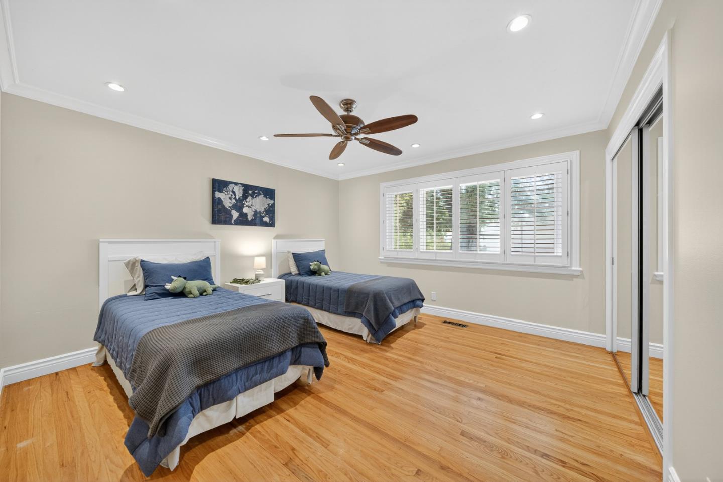 Detail Gallery Image 35 of 52 For 13010 Glen Brae Dr, Saratoga,  CA 95070 - 4 Beds | 3/1 Baths