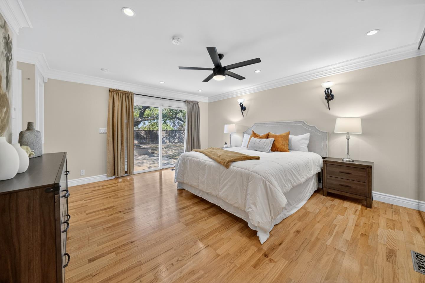 Detail Gallery Image 43 of 52 For 13010 Glen Brae Dr, Saratoga,  CA 95070 - 4 Beds | 3/1 Baths