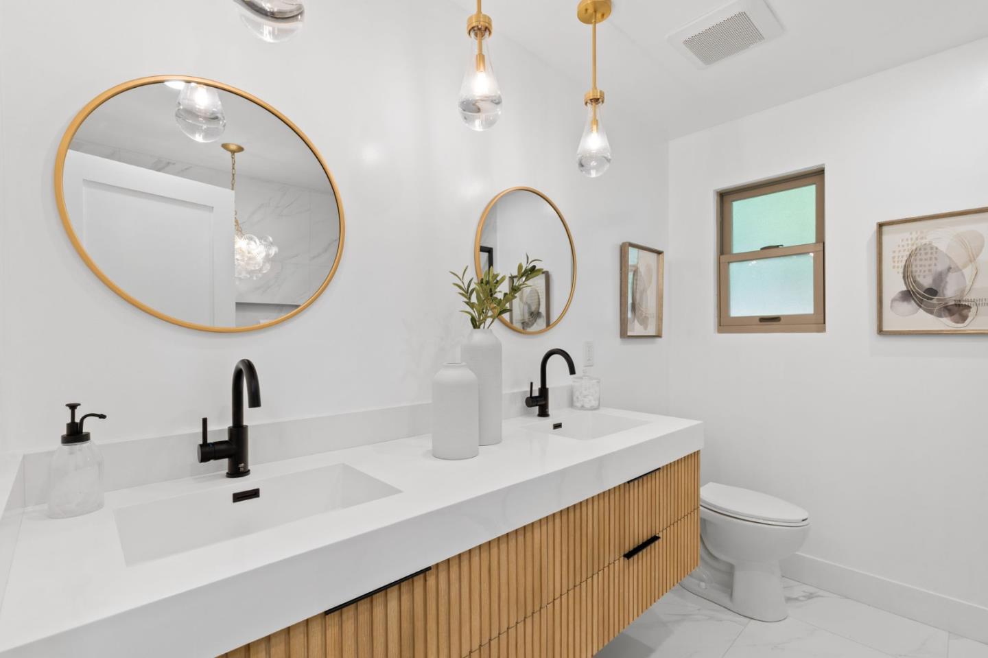 Detail Gallery Image 21 of 29 For 1961 Fordham Way, Mountain View,  CA 94040 - 4 Beds | 2 Baths