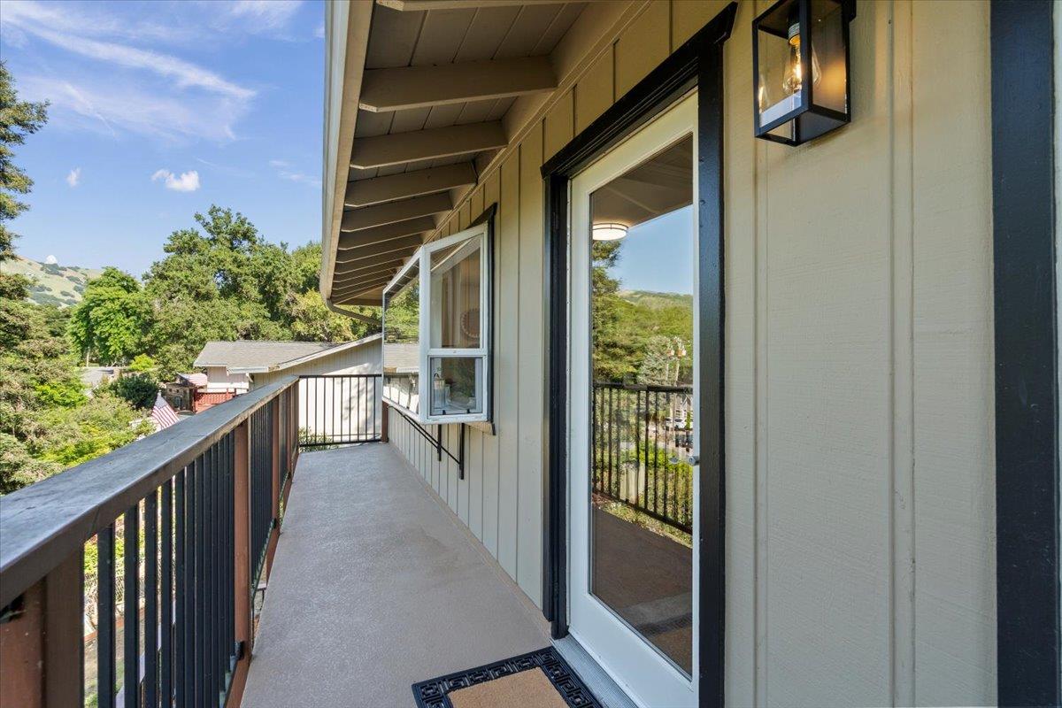 Detail Gallery Image 3 of 31 For 17785 Manzanita Dr, Morgan Hill,  CA 95037 - 3 Beds | 2 Baths