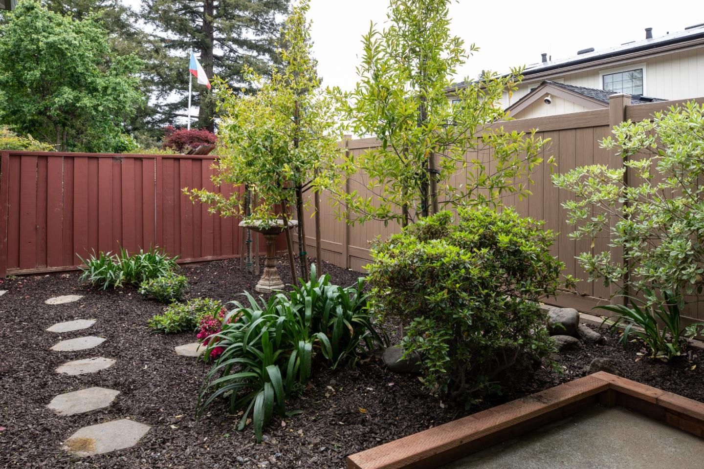 Detail Gallery Image 22 of 25 For 708 Neal Ave, San Carlos,  CA 94070 - 3 Beds | 2 Baths