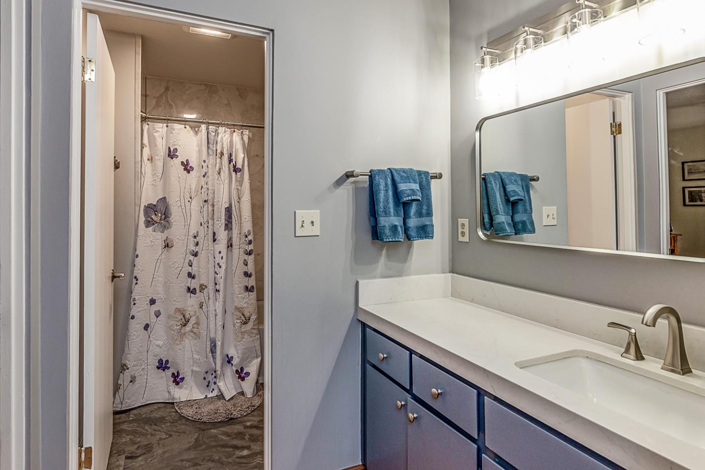 Detail Gallery Image 13 of 19 For 1033 Crestview Dr #308,  Mountain View,  CA 94040 - 1 Beds | 1 Baths