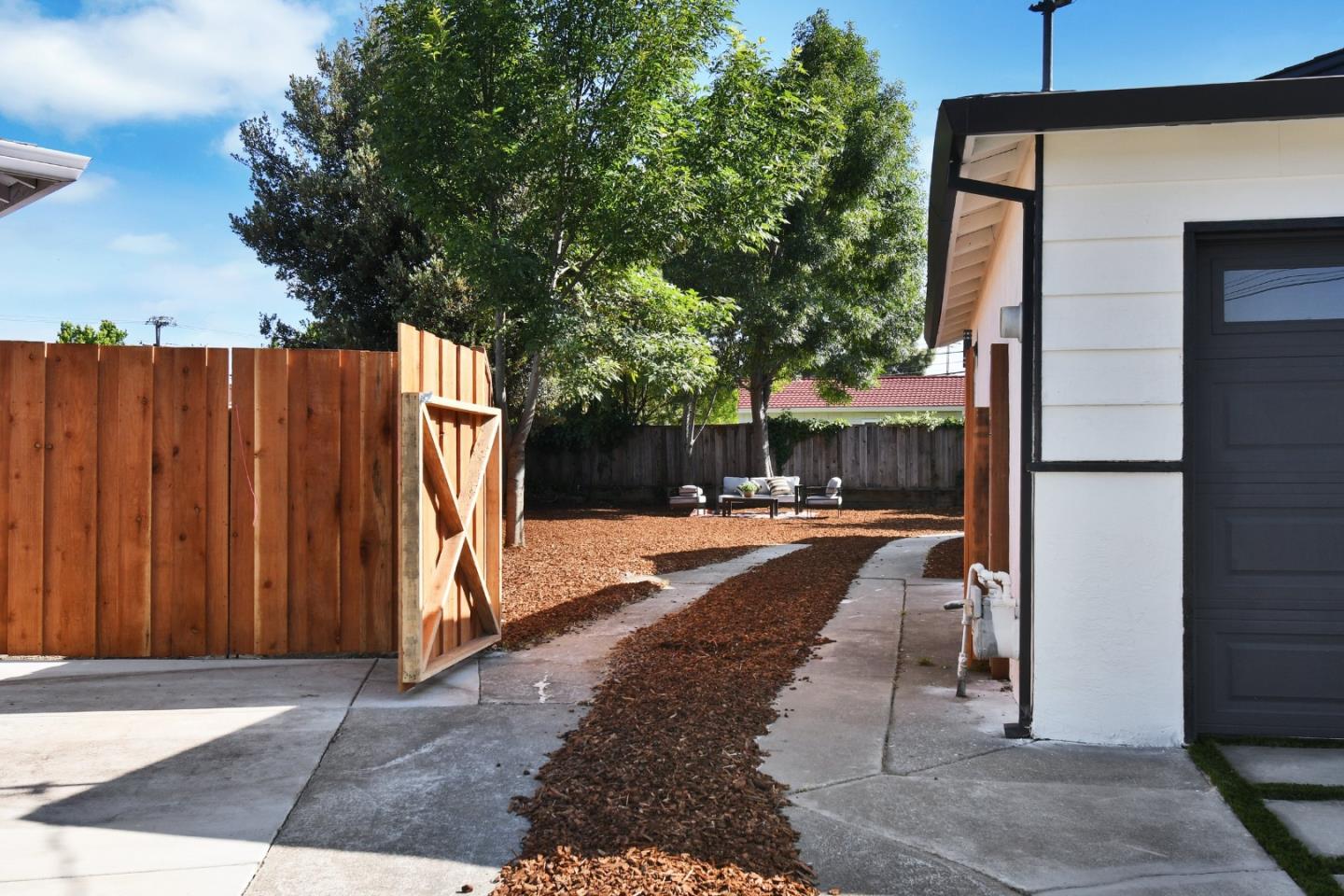Detail Gallery Image 5 of 32 For 6048 Madelaine Dr, Newark,  CA 94560 - 3 Beds | 2 Baths