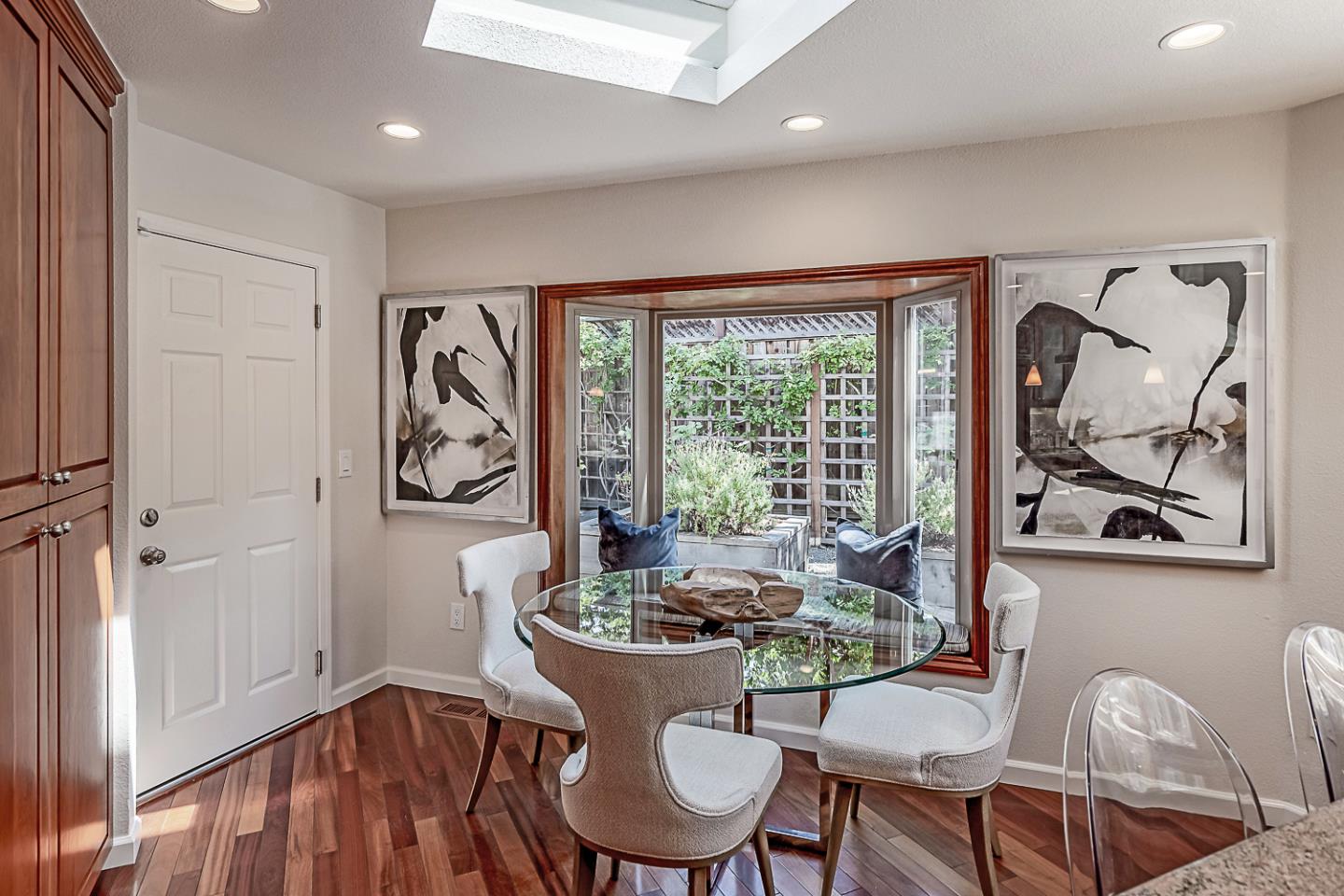 Detail Gallery Image 11 of 37 For 1231 Gronwall Ln, Los Altos,  CA 94024 - 4 Beds | 3 Baths
