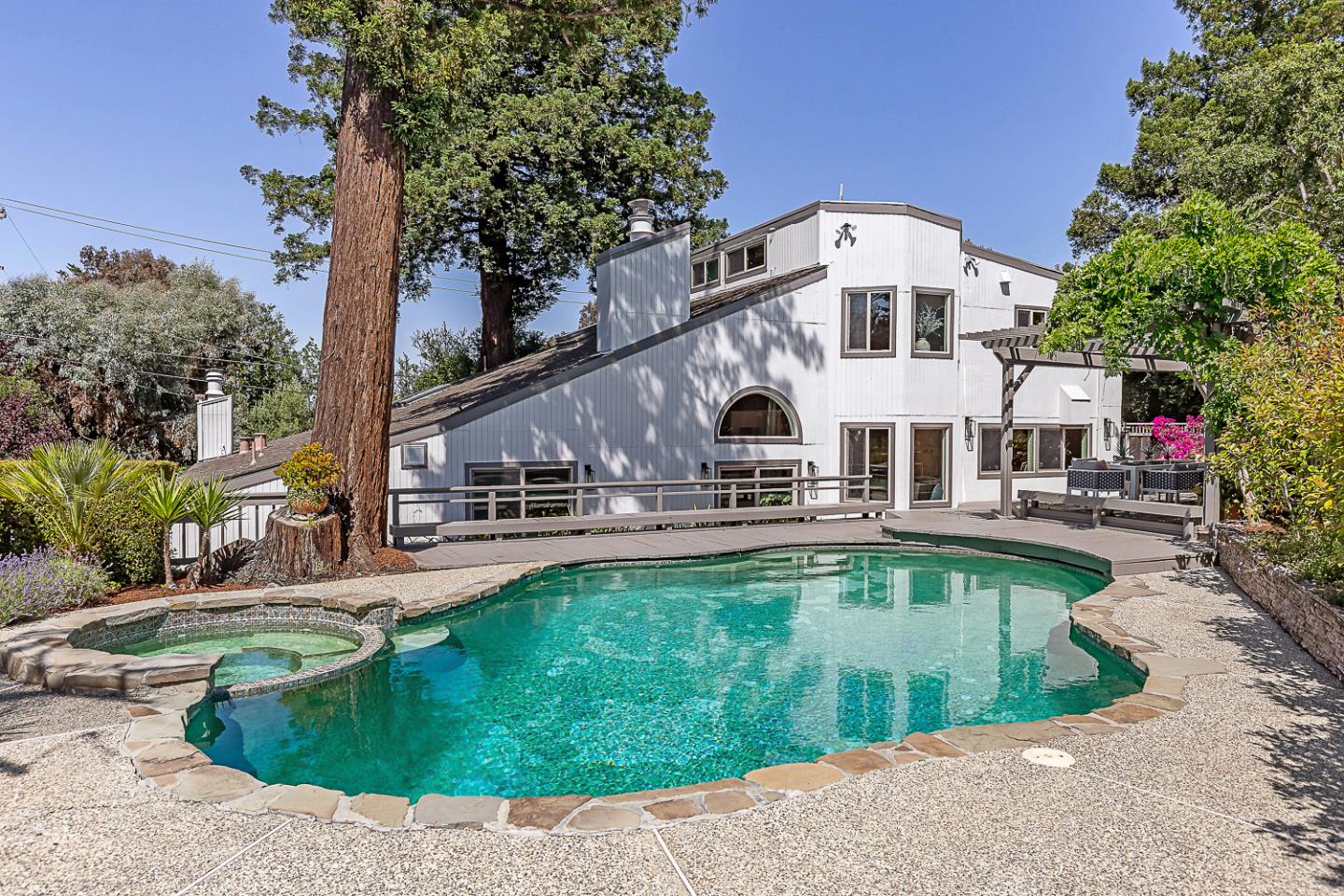 Detail Gallery Image 31 of 37 For 1231 Gronwall Ln, Los Altos,  CA 94024 - 4 Beds | 3 Baths
