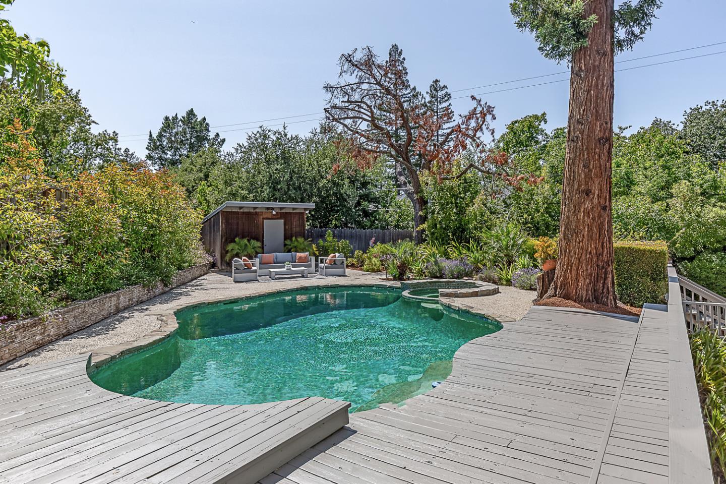 Detail Gallery Image 32 of 37 For 1231 Gronwall Ln, Los Altos,  CA 94024 - 4 Beds | 3 Baths