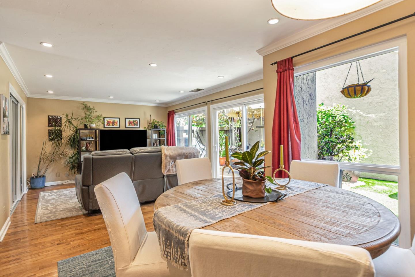 Detail Gallery Image 19 of 47 For 15560 Camino Del Cerro, Los Gatos,  CA 95032 - 3 Beds | 2 Baths