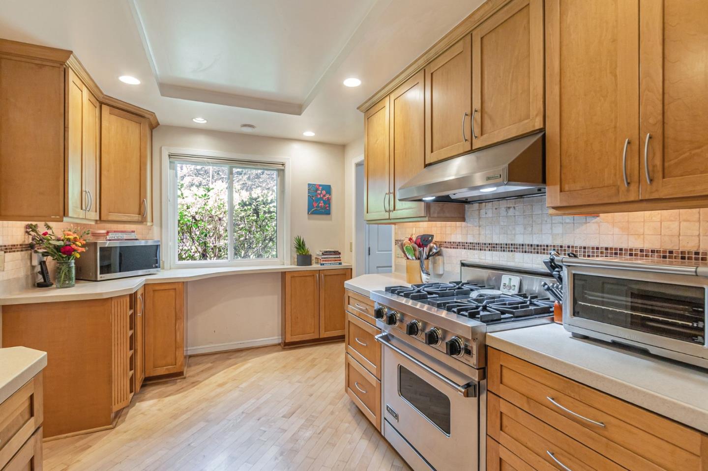 Detail Gallery Image 2 of 47 For 15560 Camino Del Cerro, Los Gatos,  CA 95032 - 3 Beds | 2 Baths