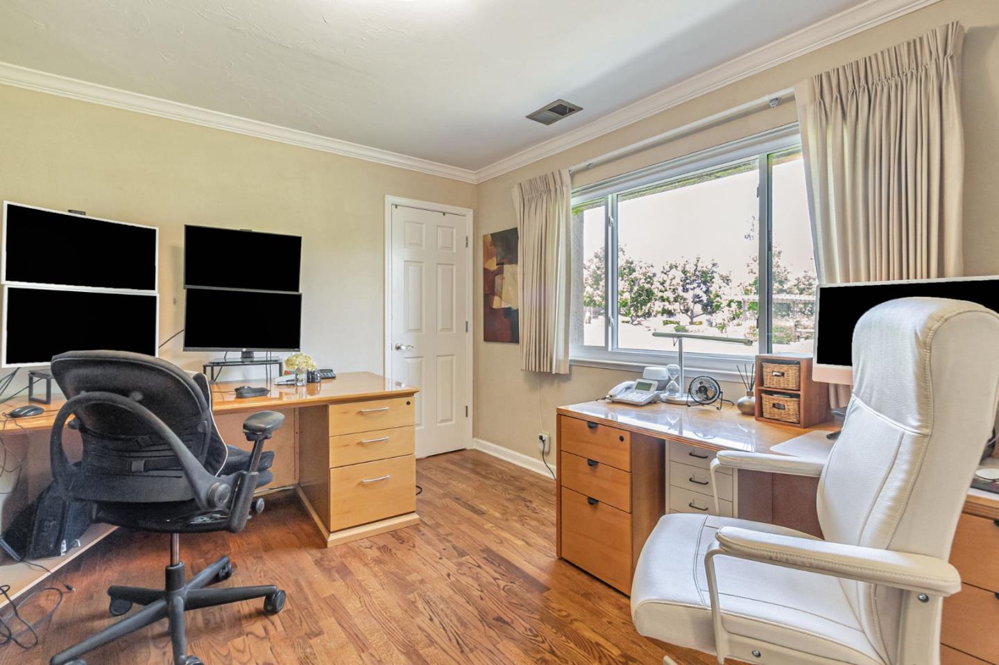 Detail Gallery Image 20 of 47 For 15560 Camino Del Cerro, Los Gatos,  CA 95032 - 3 Beds | 2 Baths