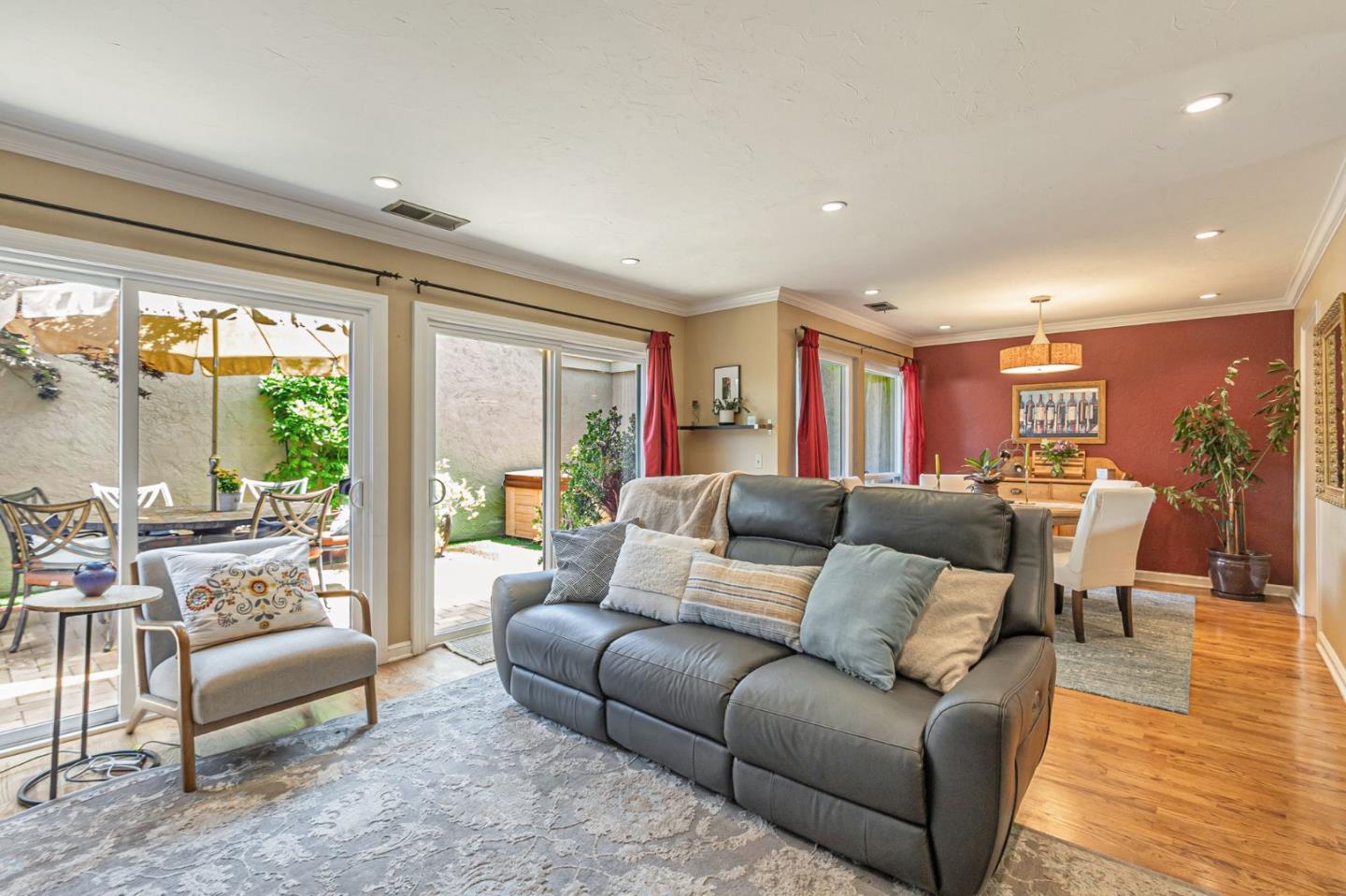 Detail Gallery Image 3 of 47 For 15560 Camino Del Cerro, Los Gatos,  CA 95032 - 3 Beds | 2 Baths