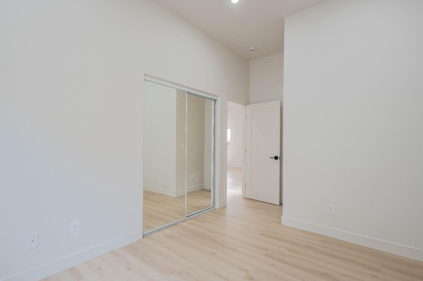 Detail Gallery Image 20 of 23 For 987 Harcourt Ave #D,  Seaside,  CA 93955 - 3 Beds | 1/1 Baths