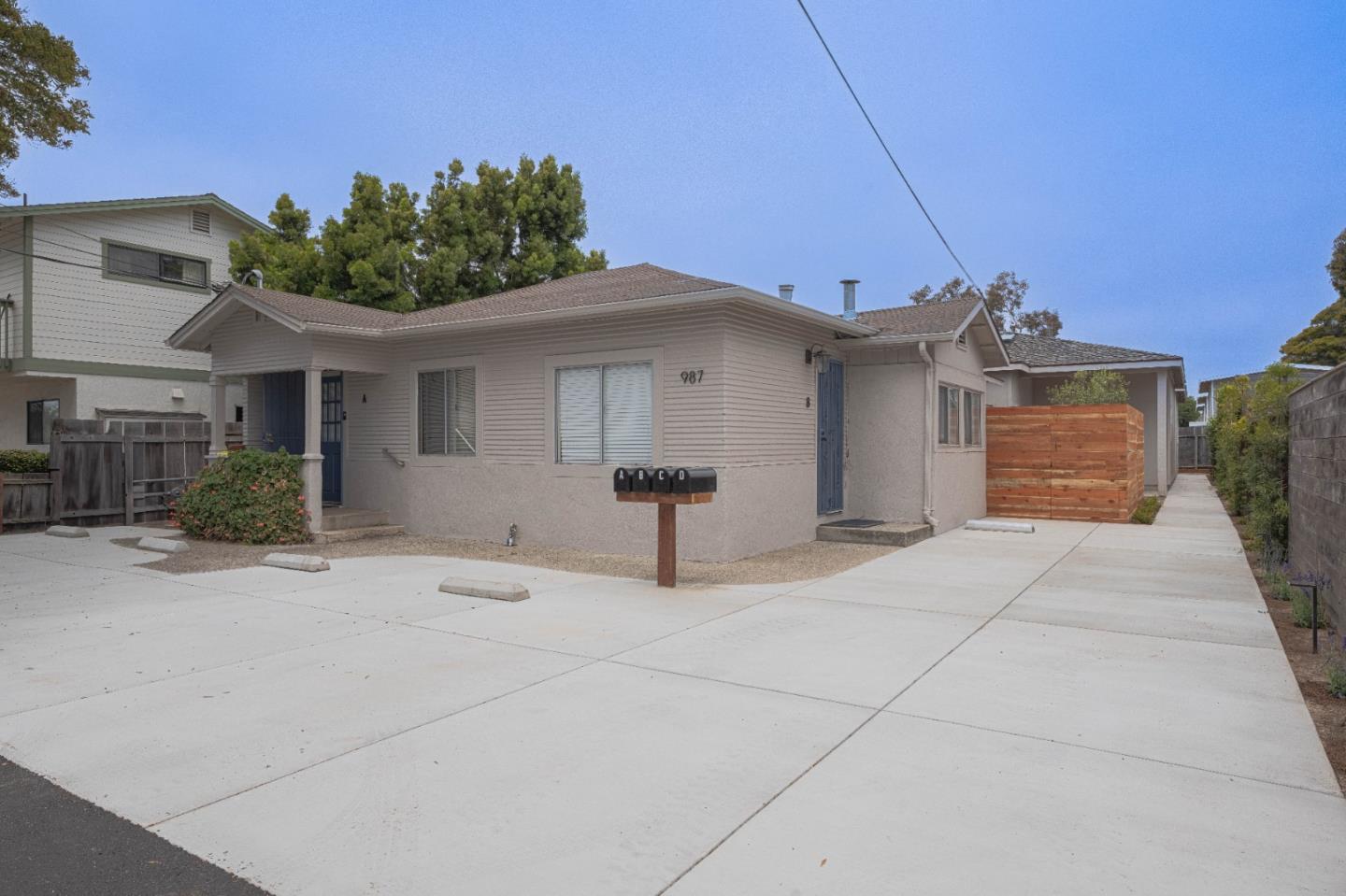 Detail Gallery Image 23 of 23 For 987 Harcourt Ave #D,  Seaside,  CA 93955 - 3 Beds | 1/1 Baths