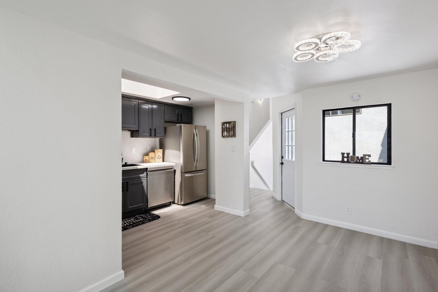 Detail Gallery Image 13 of 27 For 113 White Pine Dr, Vallejo,  CA 94591 - 2 Beds | 1/1 Baths