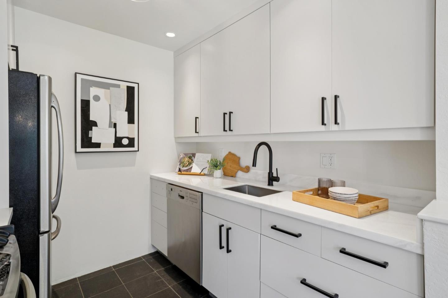 Detail Gallery Image 14 of 39 For 905 W Middlefield Rd #924,  Mountain View,  CA 94043 - 2 Beds | 2 Baths