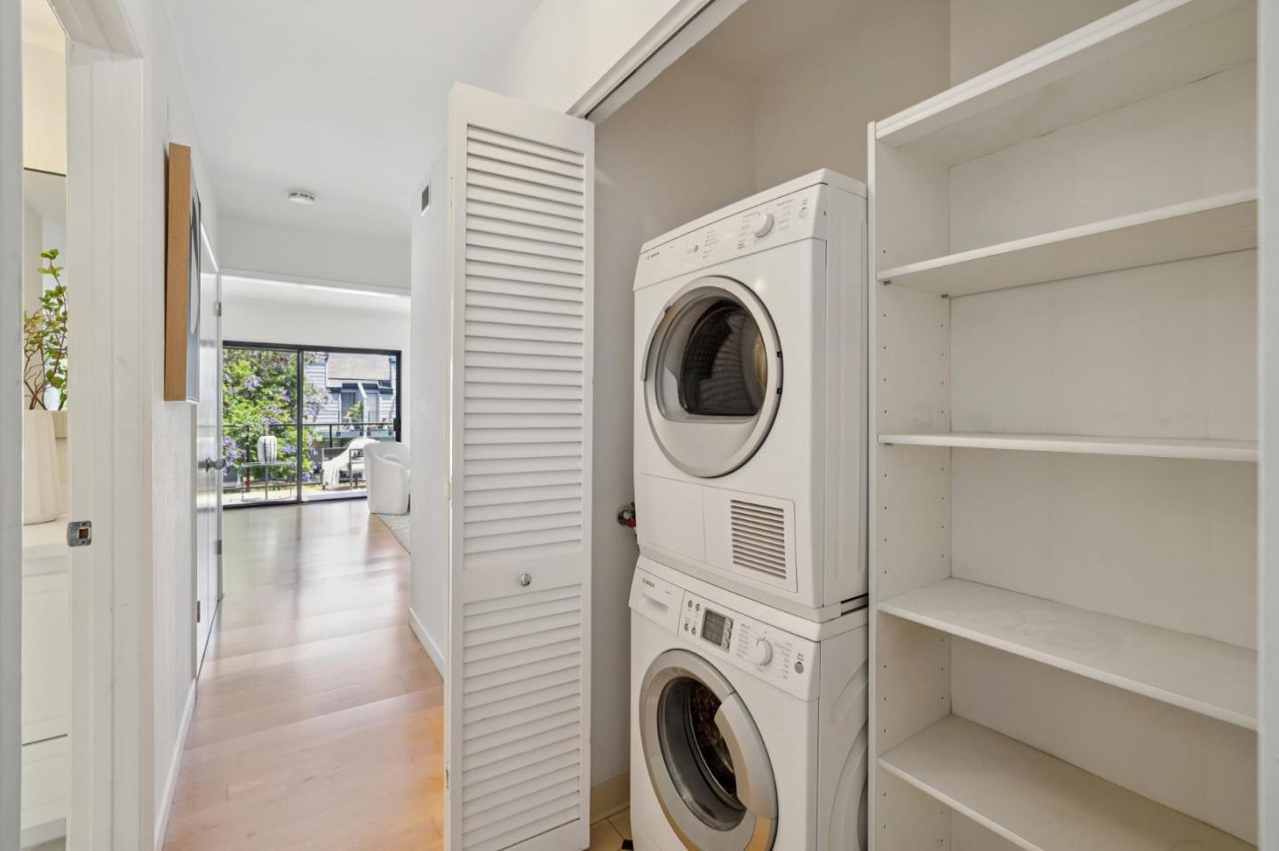 Detail Gallery Image 25 of 39 For 905 W Middlefield Rd #924,  Mountain View,  CA 94043 - 2 Beds | 2 Baths