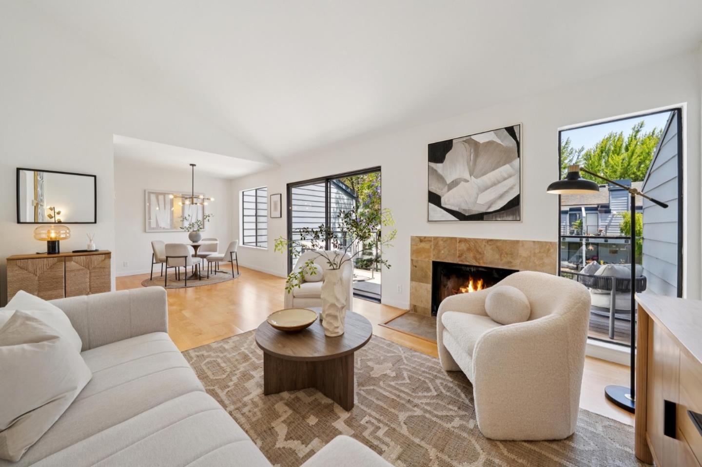 Detail Gallery Image 6 of 39 For 905 W Middlefield Rd #924,  Mountain View,  CA 94043 - 2 Beds | 2 Baths