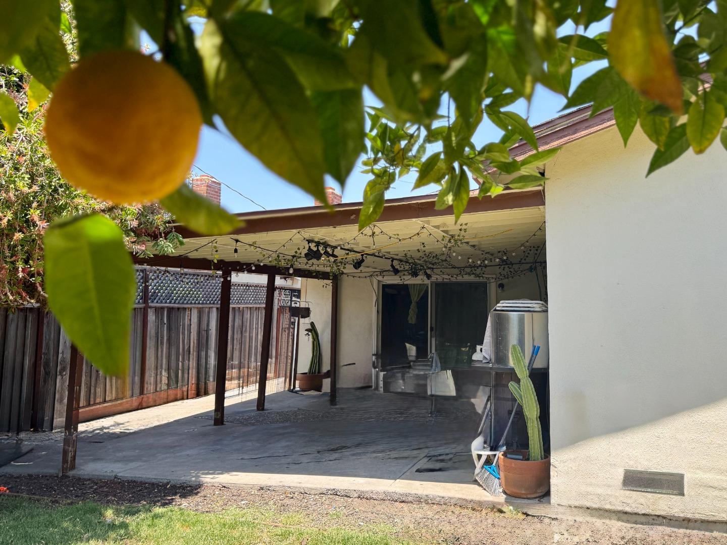 Detail Gallery Image 9 of 9 For 764 El Sombroso Dr, San Jose,  CA 95123 - 4 Beds | 2 Baths