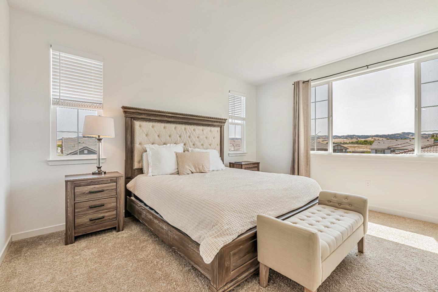 Detail Gallery Image 11 of 21 For 5390 Clauzetto Way, Antioch,  CA 94531 - 4 Beds | 3 Baths