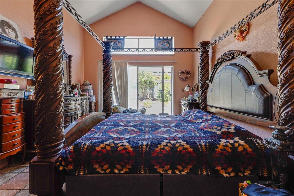 Detail Gallery Image 7 of 12 For 1913 Declaration St, Salinas,  CA 93906 - 3 Beds | 2 Baths