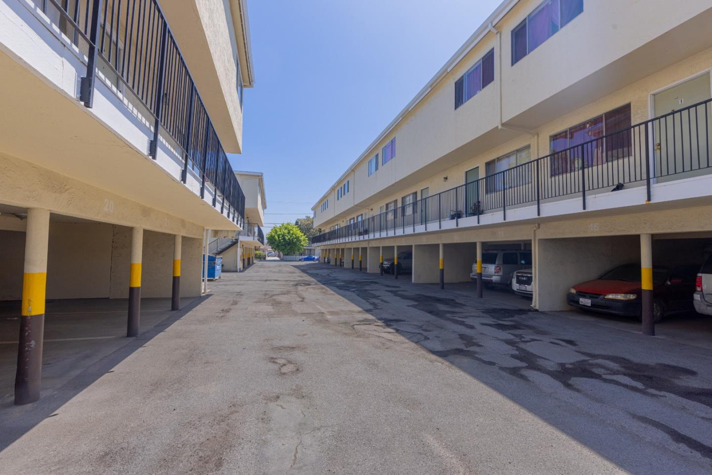 Detail Gallery Image 6 of 22 For 75 N Hebbron Ave, Salinas,  CA 93905 - – Beds | – Baths