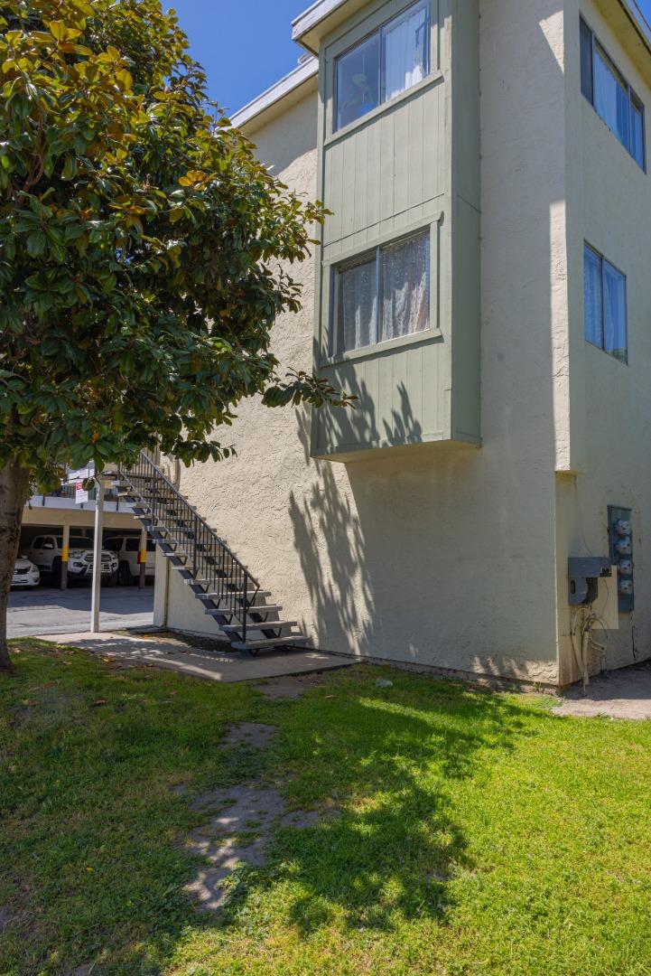 Detail Gallery Image 7 of 22 For 75 N Hebbron Ave, Salinas,  CA 93905 - – Beds | – Baths
