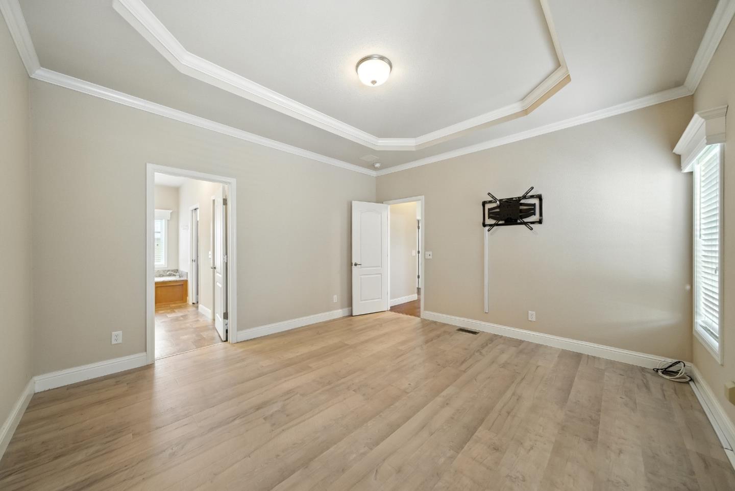 Detail Gallery Image 17 of 39 For 325 Sylvan Ave #106,  Mountain View,  CA 94041 - 3 Beds | 2 Baths