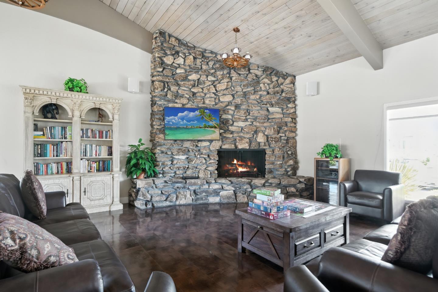 Detail Gallery Image 34 of 39 For 325 Sylvan Ave #106,  Mountain View,  CA 94041 - 3 Beds | 2 Baths