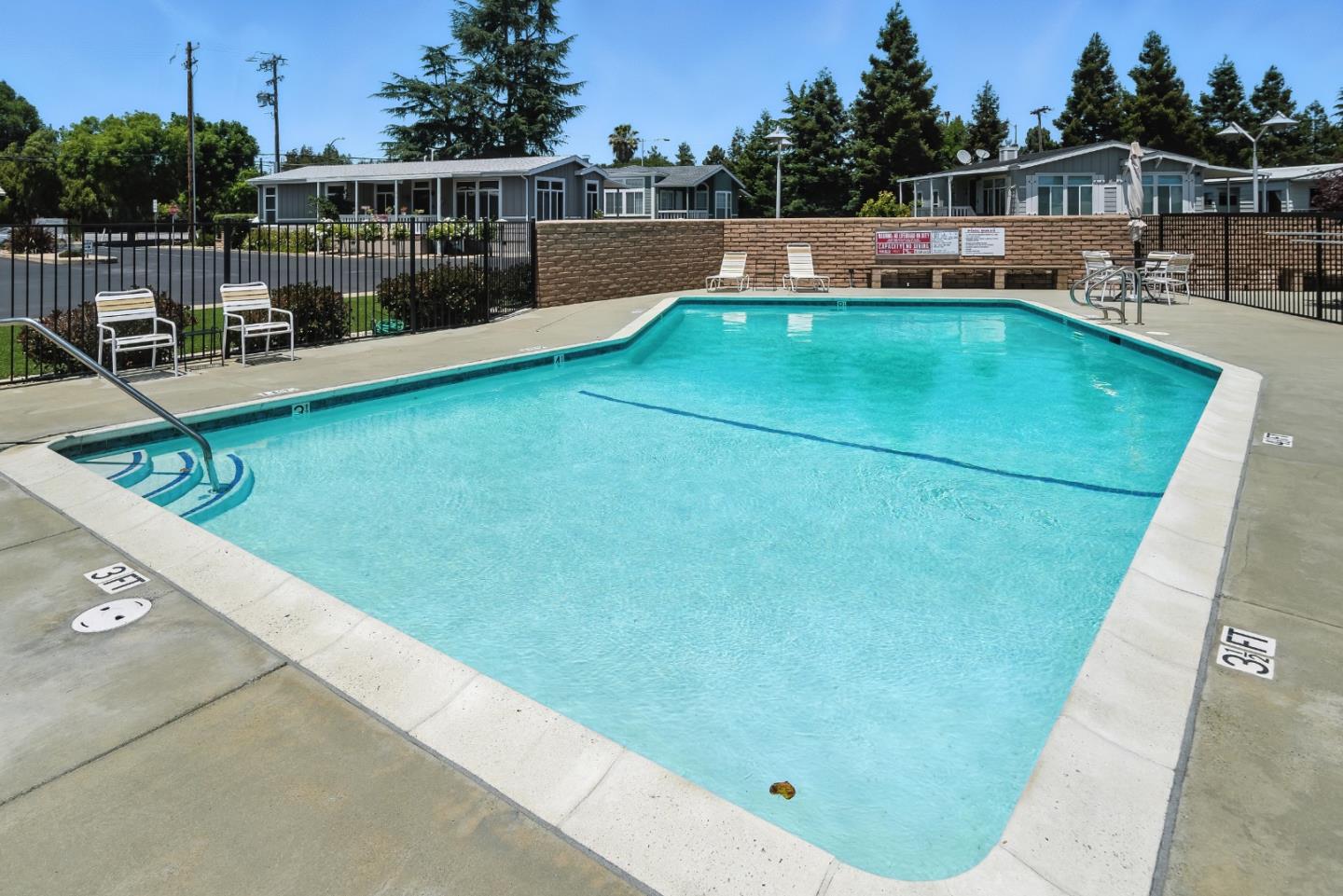 Detail Gallery Image 36 of 39 For 325 Sylvan Ave #106,  Mountain View,  CA 94041 - 3 Beds | 2 Baths