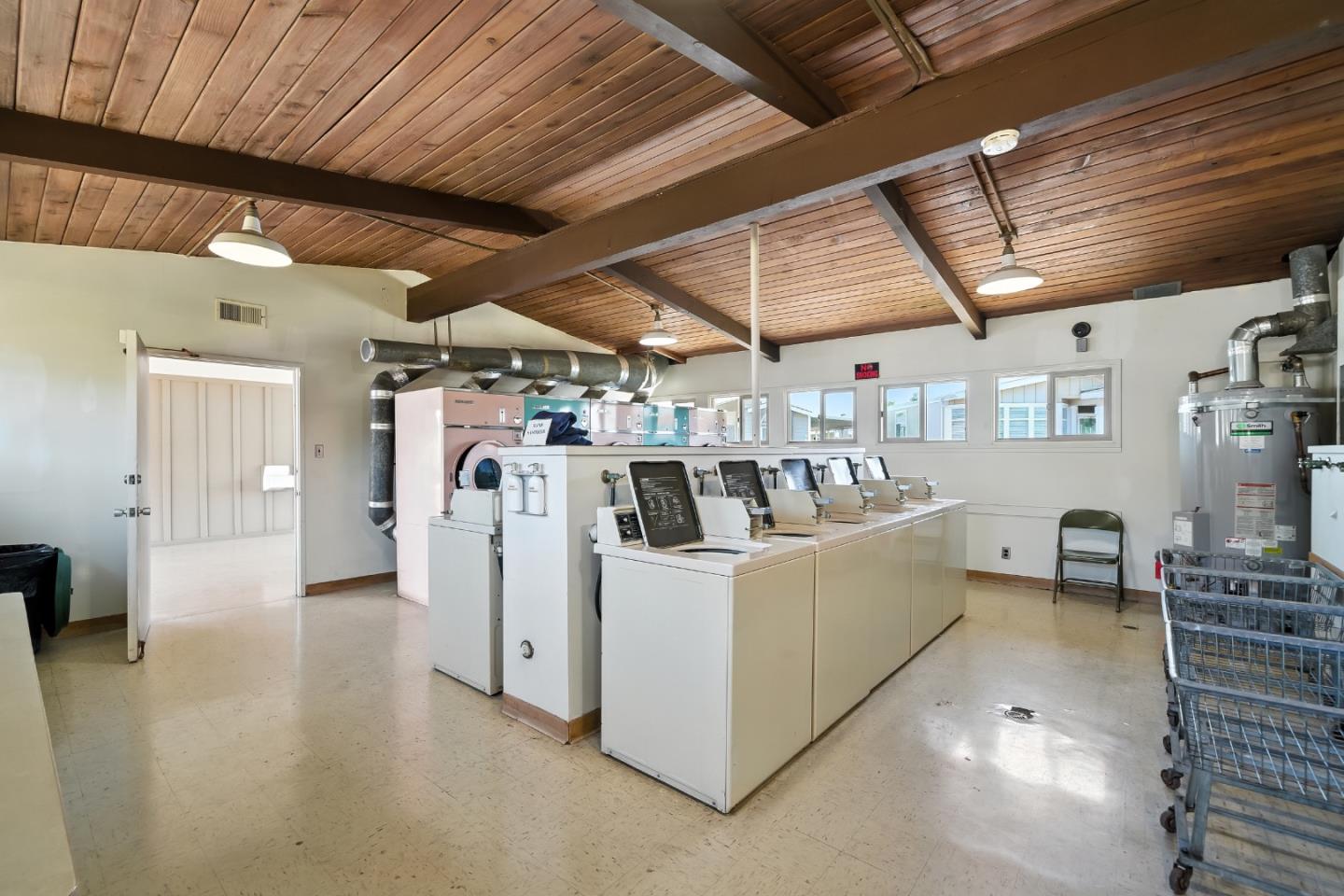 Detail Gallery Image 37 of 39 For 325 Sylvan Ave #106,  Mountain View,  CA 94041 - 3 Beds | 2 Baths