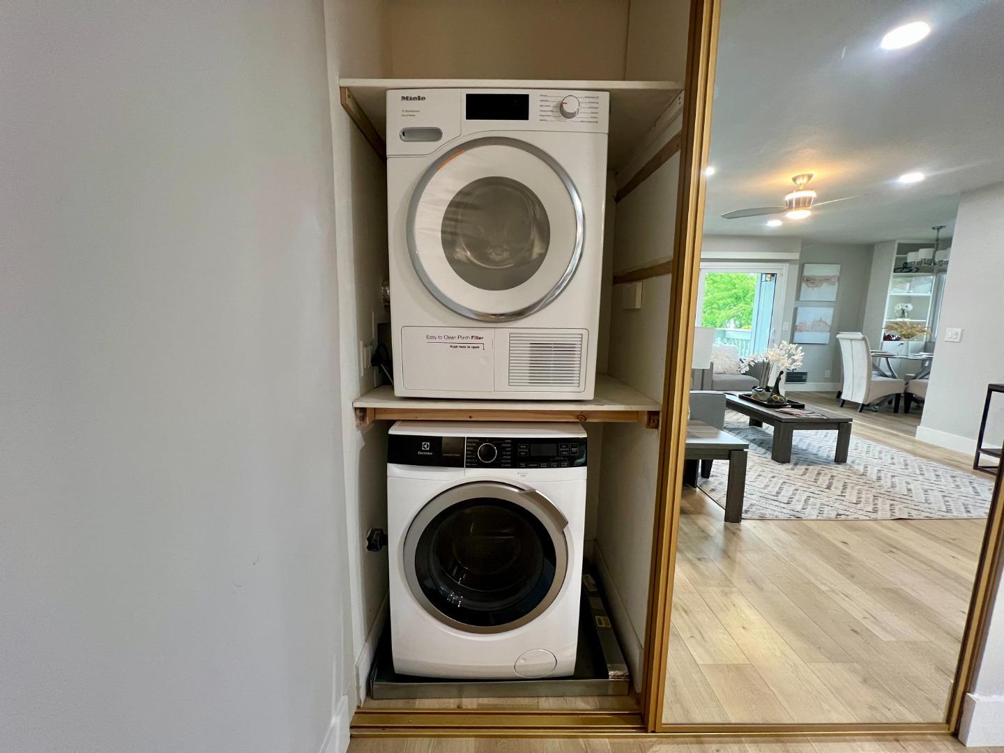 Detail Gallery Image 13 of 24 For 1135 Reed Ave #D,  Sunnyvale,  CA 94086 - 2 Beds | 1 Baths