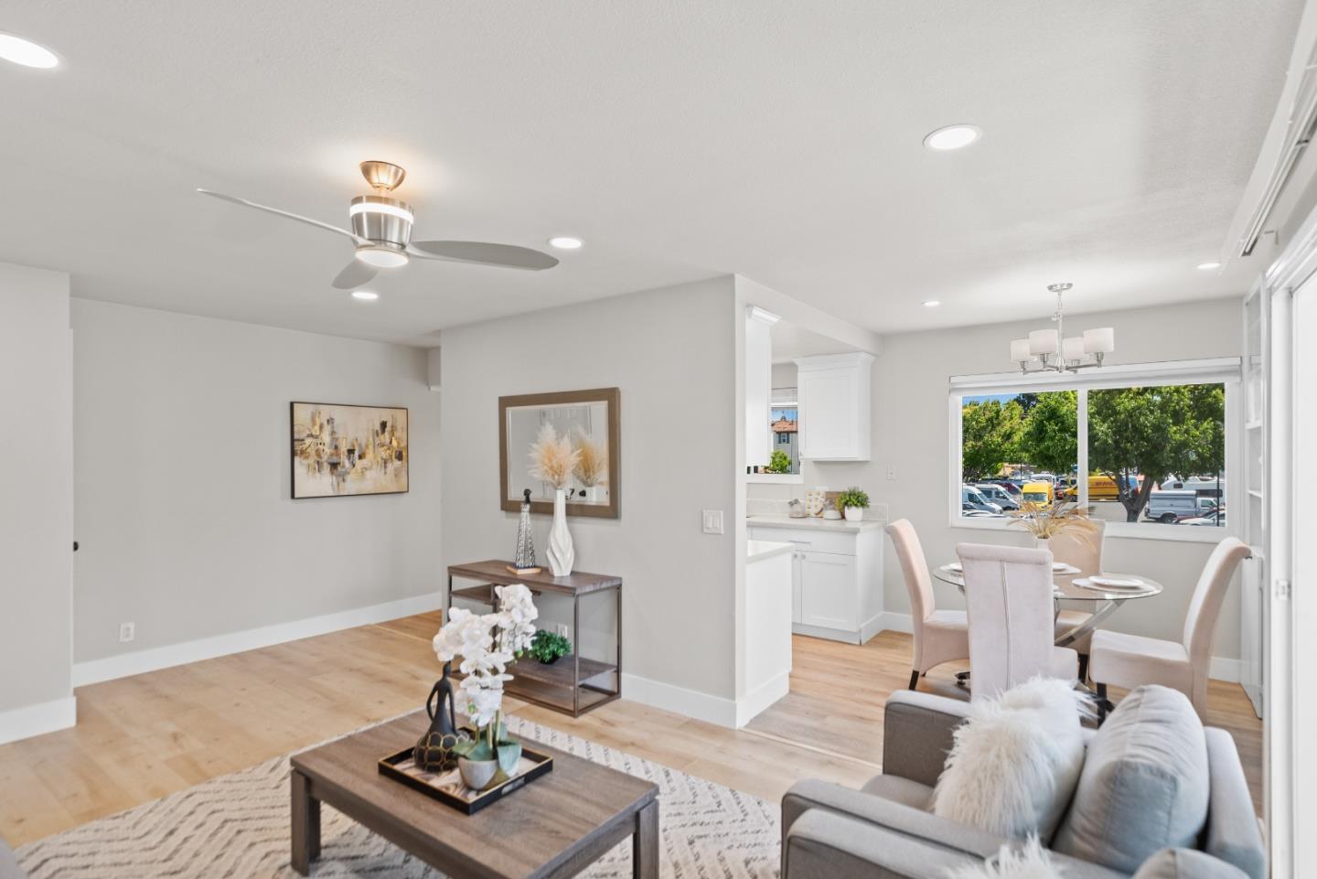 Detail Gallery Image 7 of 24 For 1135 Reed Ave #D,  Sunnyvale,  CA 94086 - 2 Beds | 1 Baths