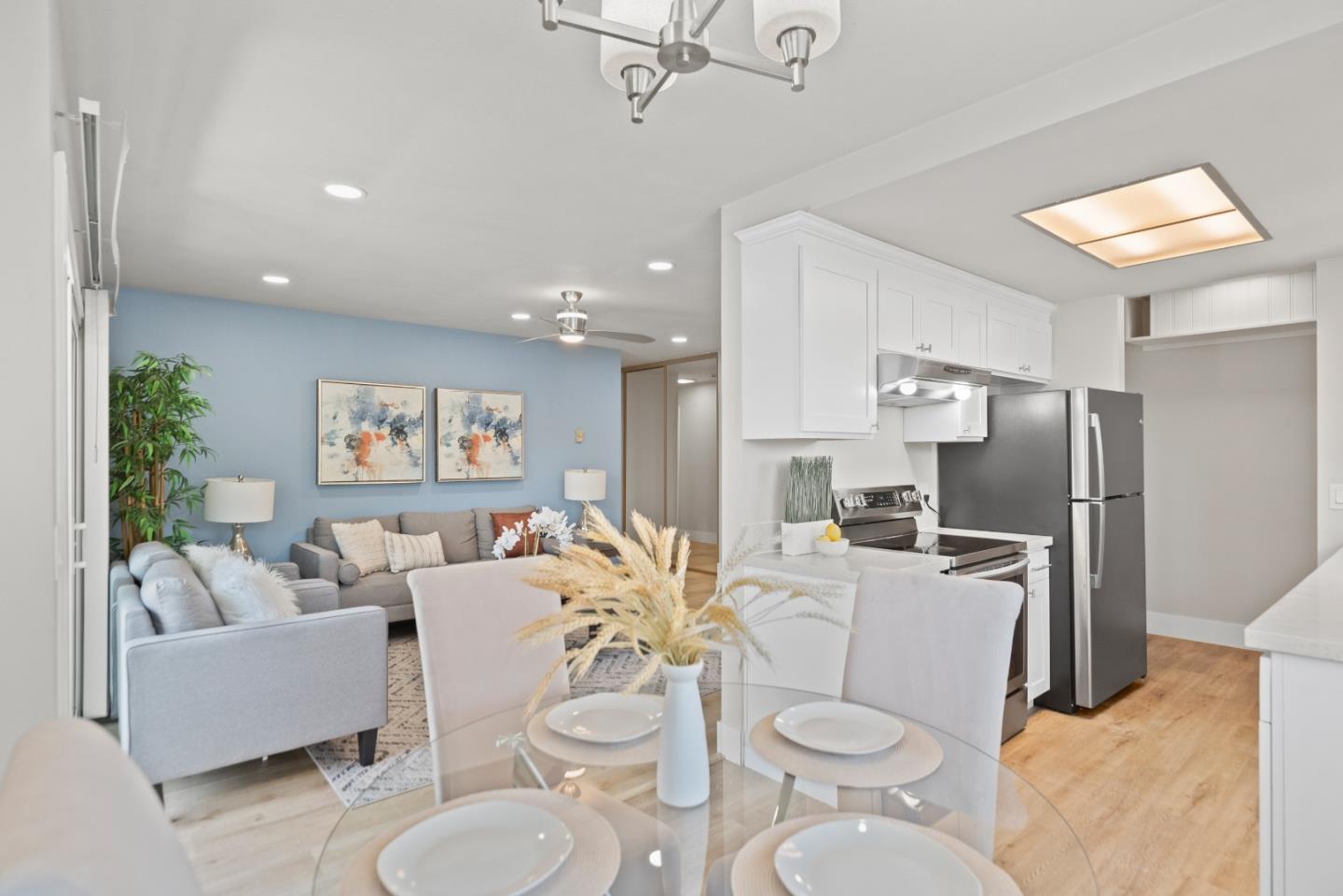 Detail Gallery Image 9 of 24 For 1135 Reed Ave #D,  Sunnyvale,  CA 94086 - 2 Beds | 1 Baths