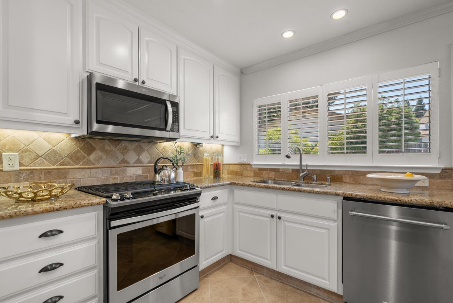 Detail Gallery Image 23 of 56 For 1380 Welburn Ave, Gilroy,  CA 95020 - 3 Beds | 2 Baths