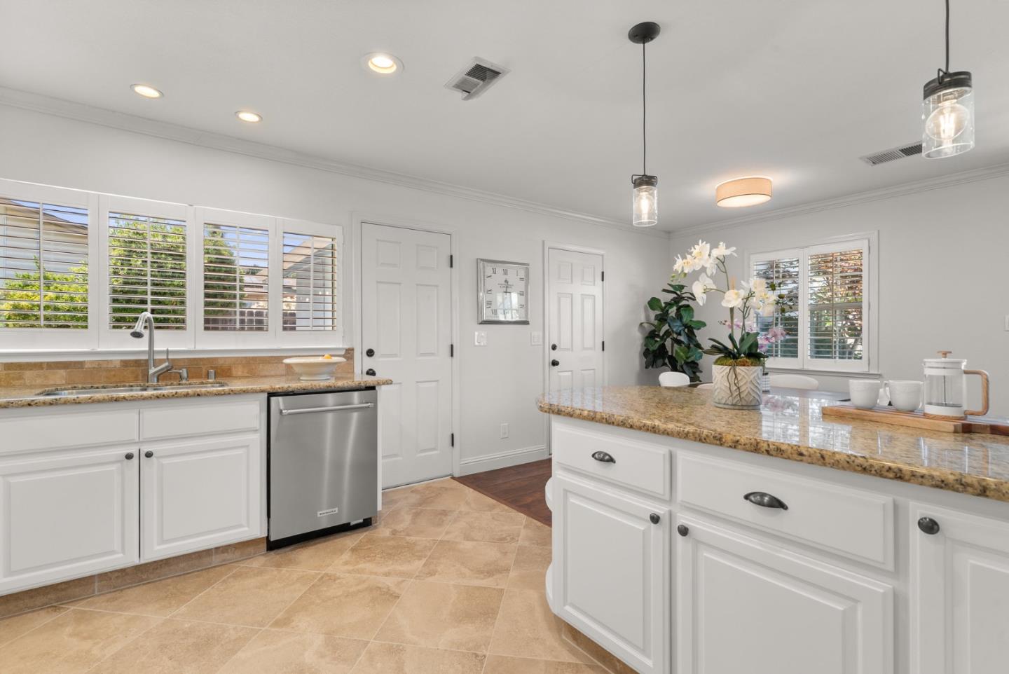 Detail Gallery Image 24 of 56 For 1380 Welburn Ave, Gilroy,  CA 95020 - 3 Beds | 2 Baths