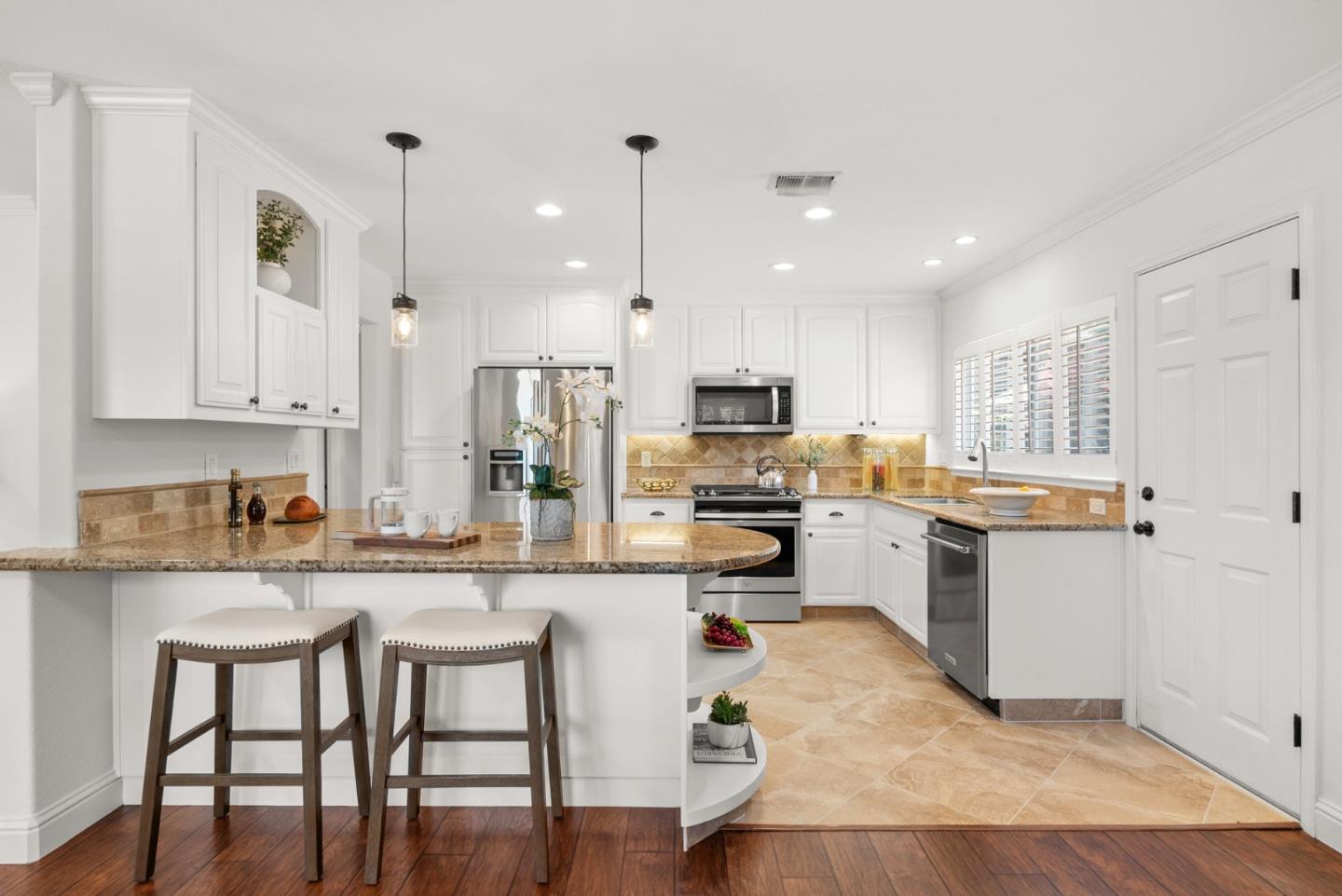 Detail Gallery Image 3 of 56 For 1380 Welburn Ave, Gilroy,  CA 95020 - 3 Beds | 2 Baths