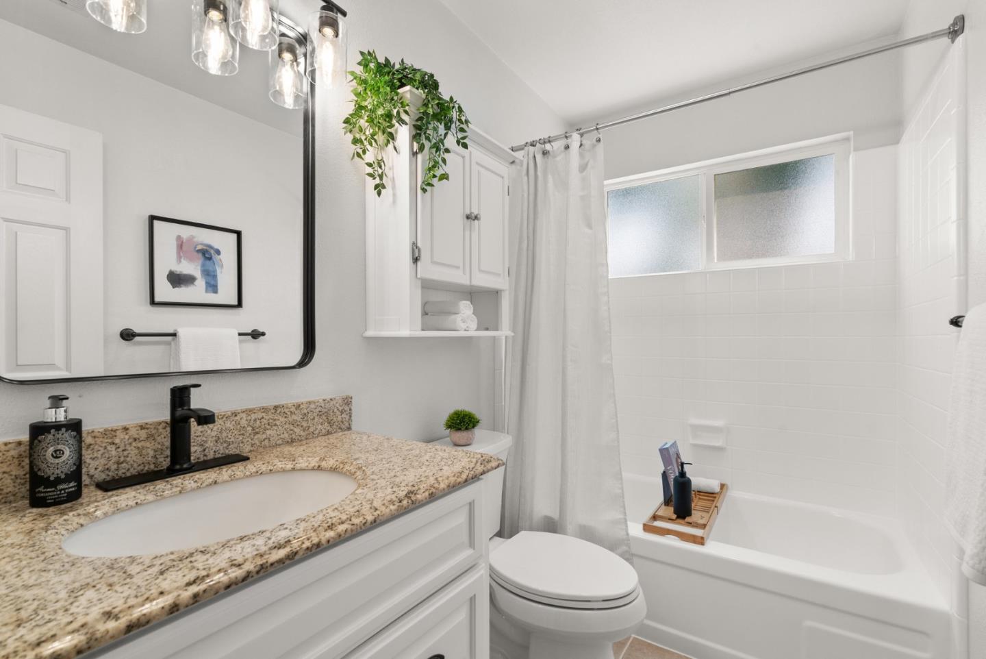 Detail Gallery Image 6 of 56 For 1380 Welburn Ave, Gilroy,  CA 95020 - 3 Beds | 2 Baths