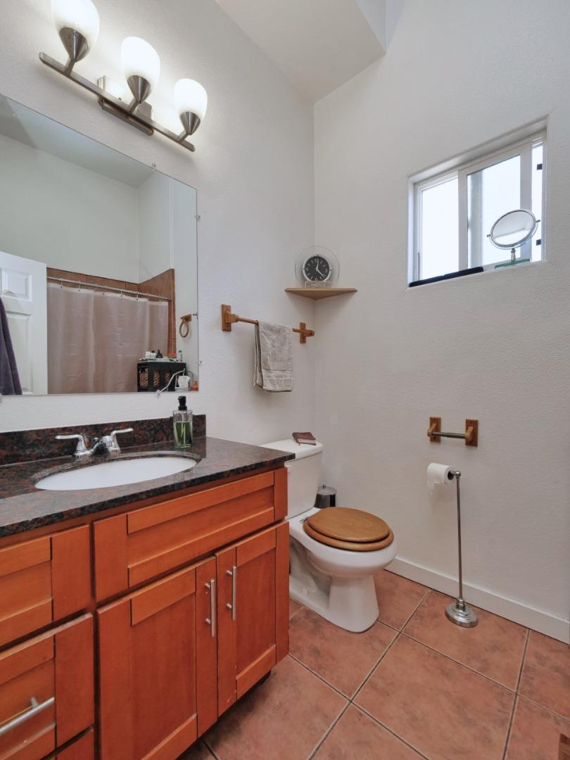 Detail Gallery Image 25 of 51 For 916 Center St, Oakland,  CA 94607 - – Beds | – Baths