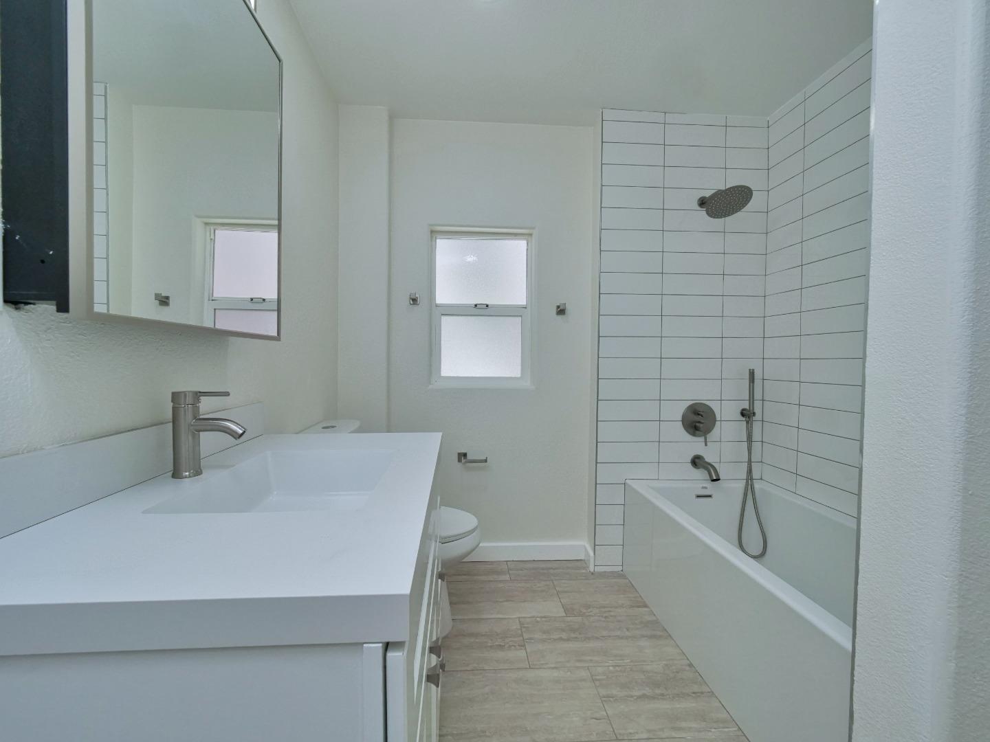 Detail Gallery Image 32 of 51 For 916 Center St, Oakland,  CA 94607 - – Beds | – Baths