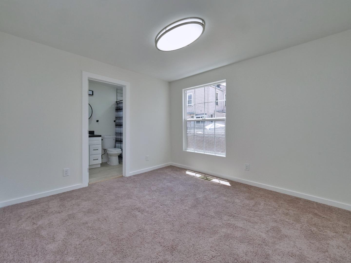 Detail Gallery Image 34 of 51 For 916 Center St, Oakland,  CA 94607 - – Beds | – Baths