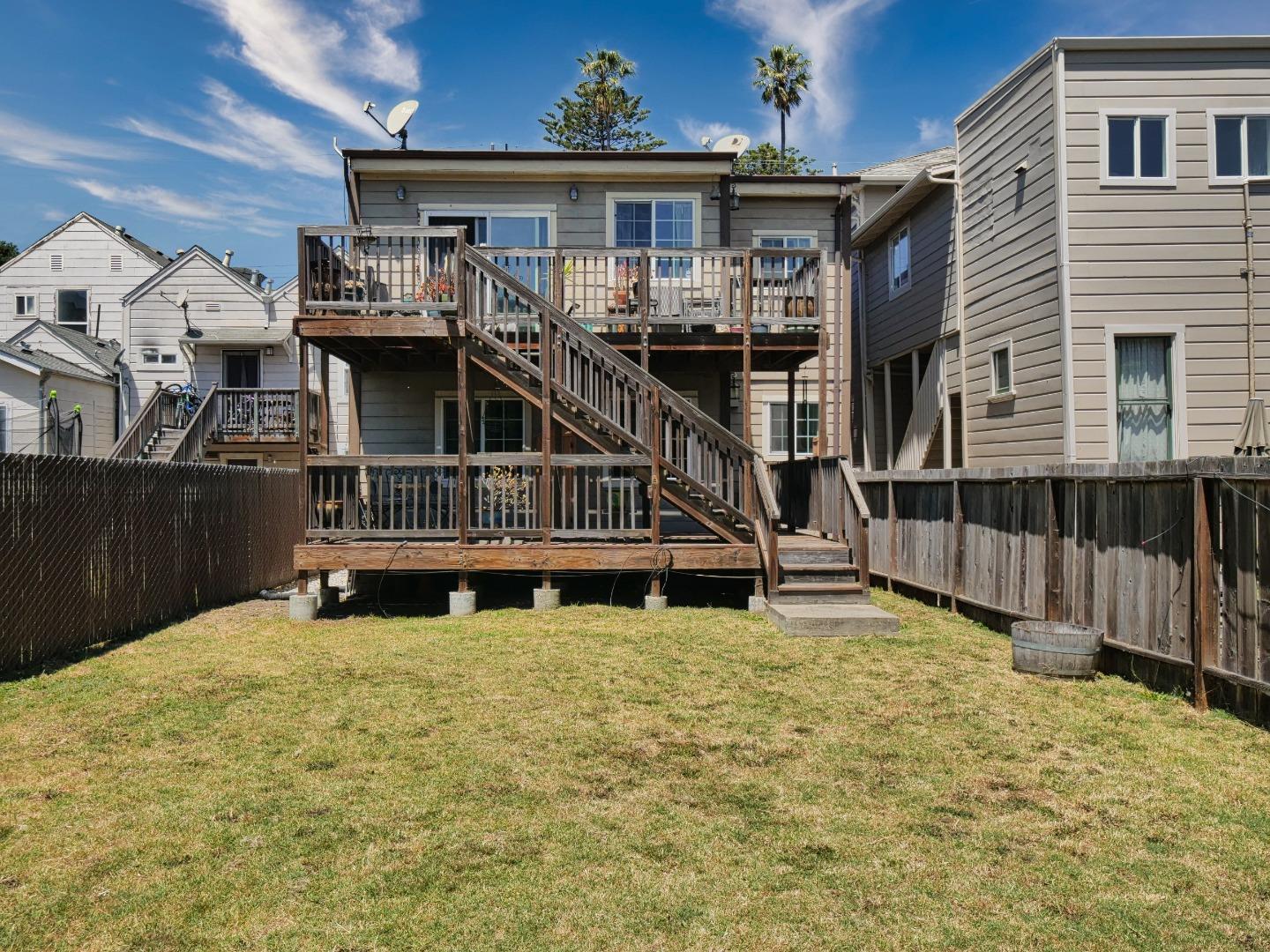 Detail Gallery Image 4 of 51 For 916 Center St, Oakland,  CA 94607 - – Beds | – Baths