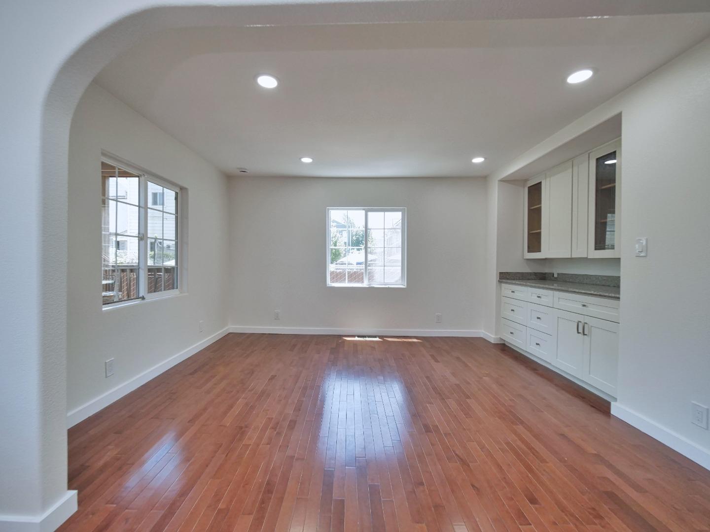 Detail Gallery Image 47 of 51 For 916 Center St, Oakland,  CA 94607 - – Beds | – Baths