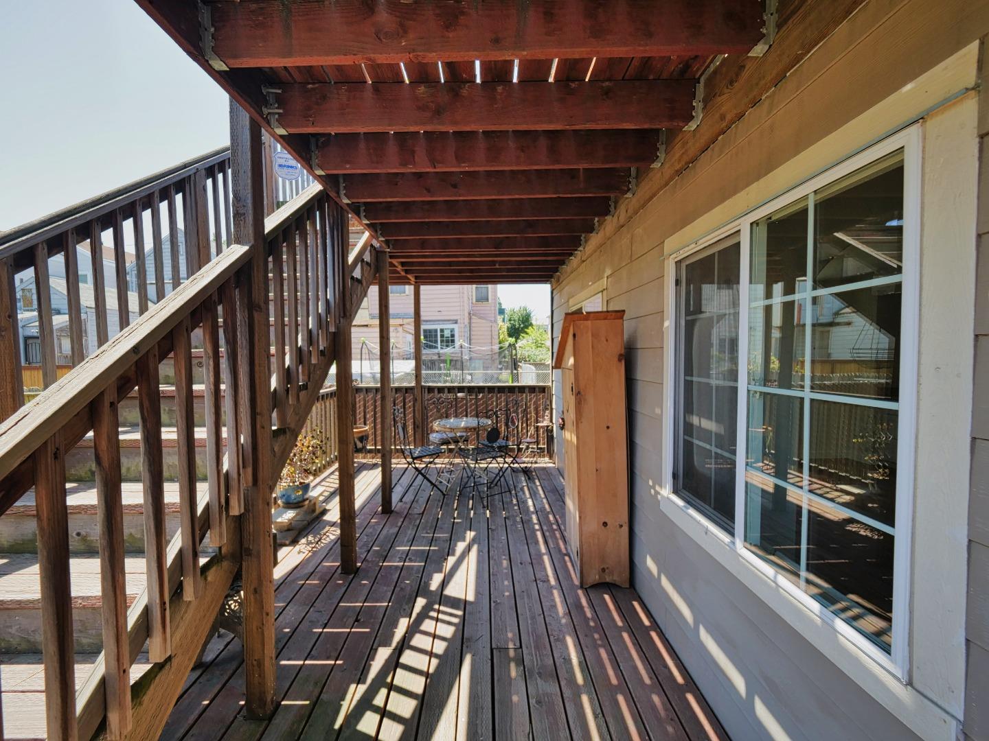 Detail Gallery Image 5 of 51 For 916 Center St, Oakland,  CA 94607 - – Beds | – Baths