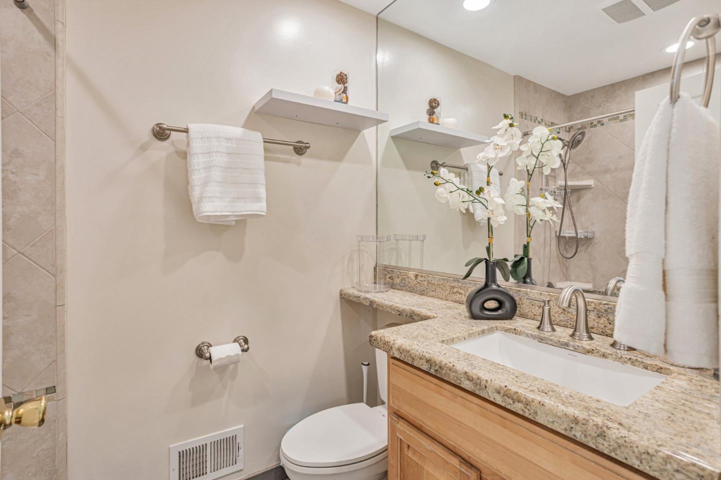 Detail Gallery Image 28 of 38 For 5456 Del Oro Dr, San Jose,  CA 95124 - 4 Beds | 2 Baths