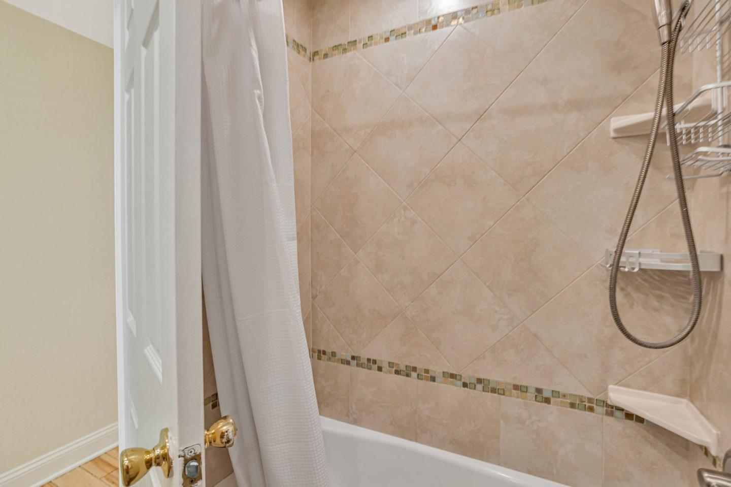 Detail Gallery Image 29 of 38 For 5456 Del Oro Dr, San Jose,  CA 95124 - 4 Beds | 2 Baths