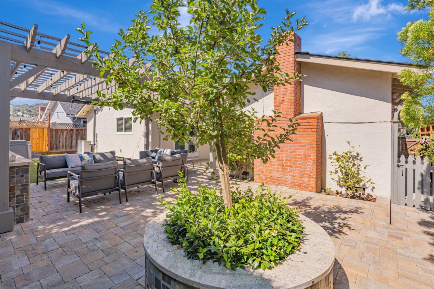 Detail Gallery Image 36 of 38 For 5456 Del Oro Dr, San Jose,  CA 95124 - 4 Beds | 2 Baths