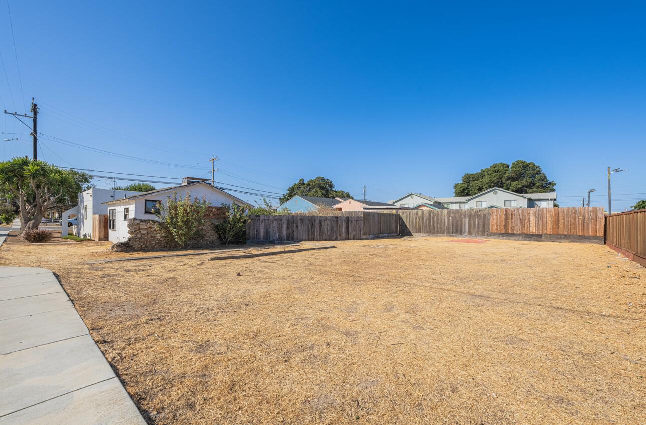 Detail Gallery Image 3 of 37 For 704 Oak Ave, Greenfield,  CA 93927 - 2 Beds | 1 Baths