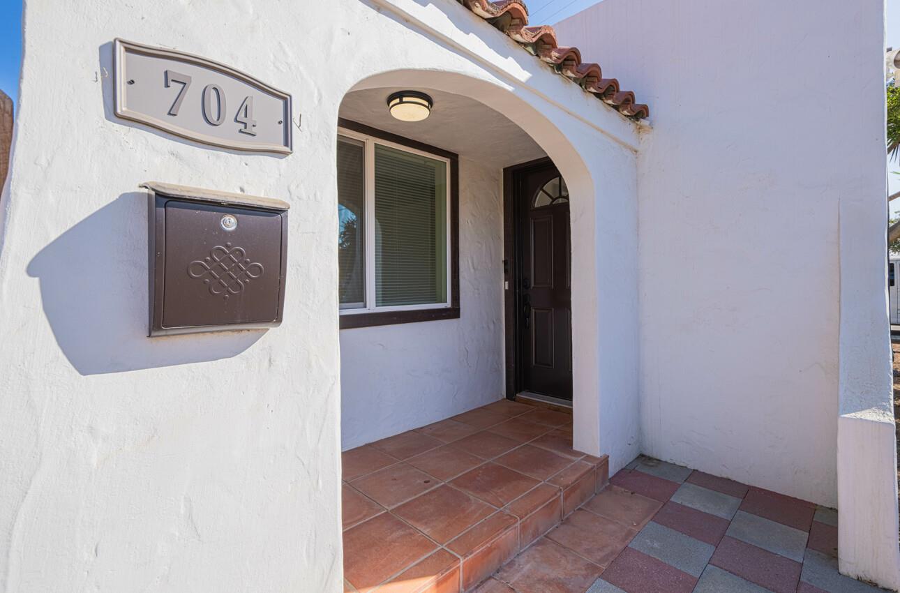 Detail Gallery Image 6 of 37 For 704 Oak Ave, Greenfield,  CA 93927 - 2 Beds | 1 Baths