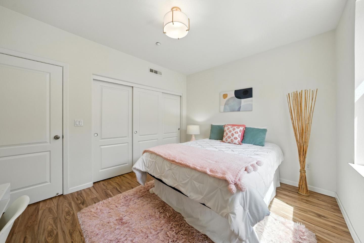 Detail Gallery Image 22 of 53 For 709 Modern Ice Dr, San Jose,  CA 95112 - 3 Beds | 2 Baths
