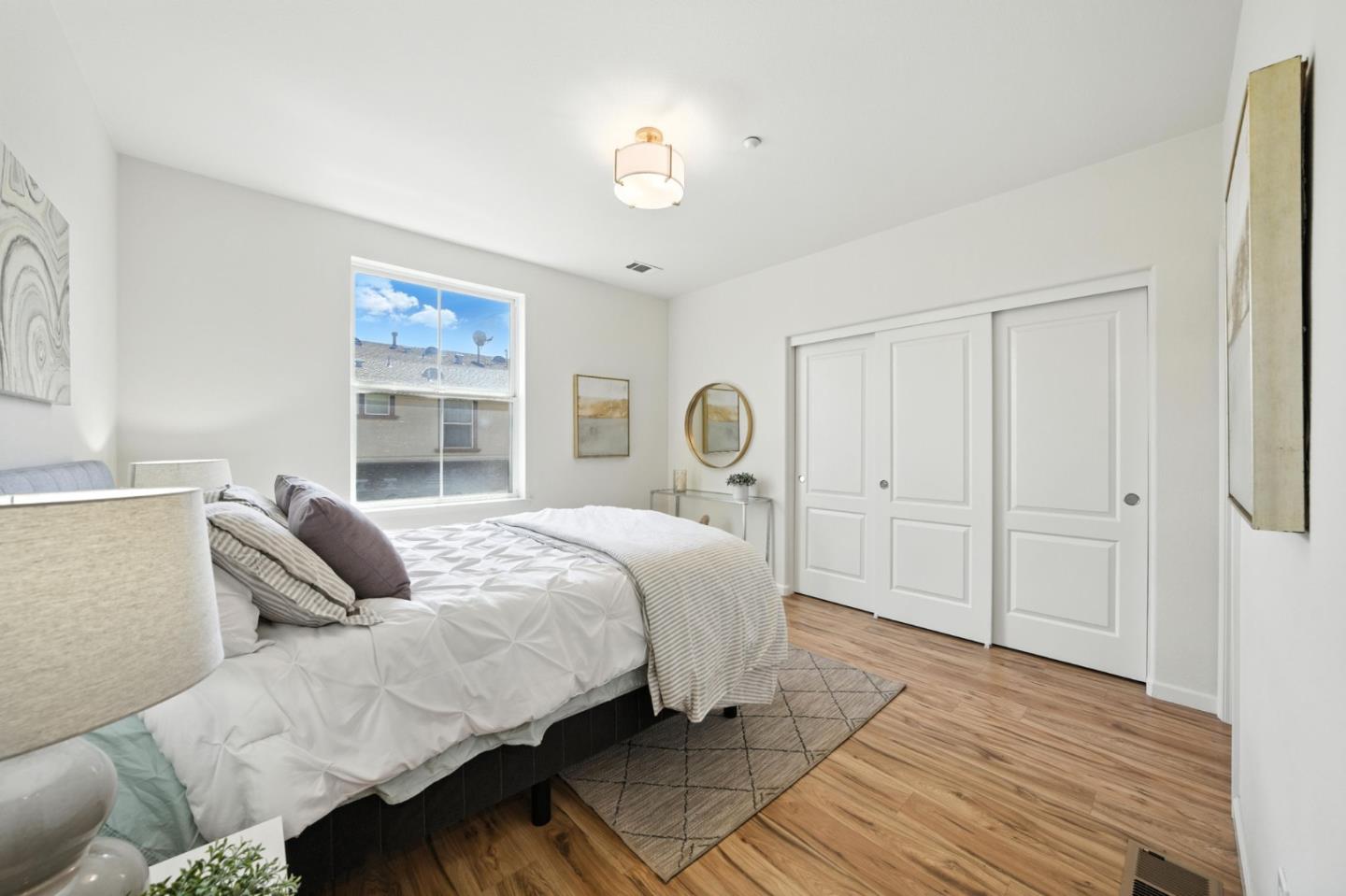 Detail Gallery Image 33 of 53 For 709 Modern Ice Dr, San Jose,  CA 95112 - 3 Beds | 2 Baths