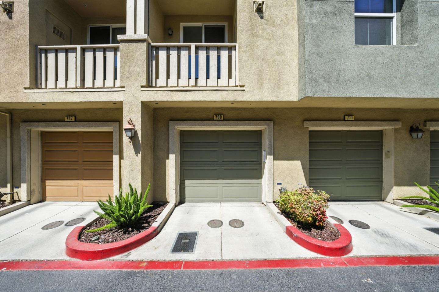 Detail Gallery Image 44 of 53 For 709 Modern Ice Dr, San Jose,  CA 95112 - 3 Beds | 2 Baths